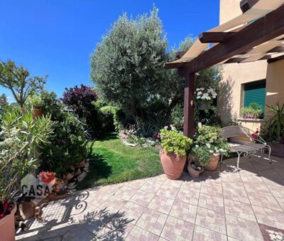 Splendida porzione di bifamiliare con ampio giardino