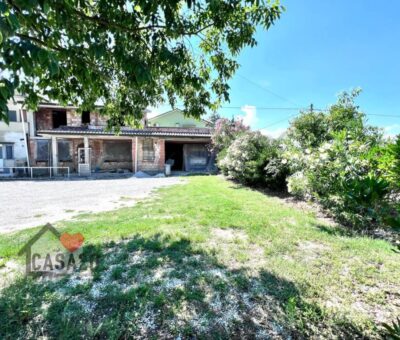 Casa indipendente con giardino